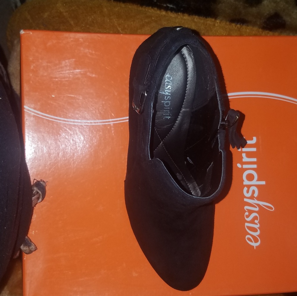 booty - Picture 3 of 3